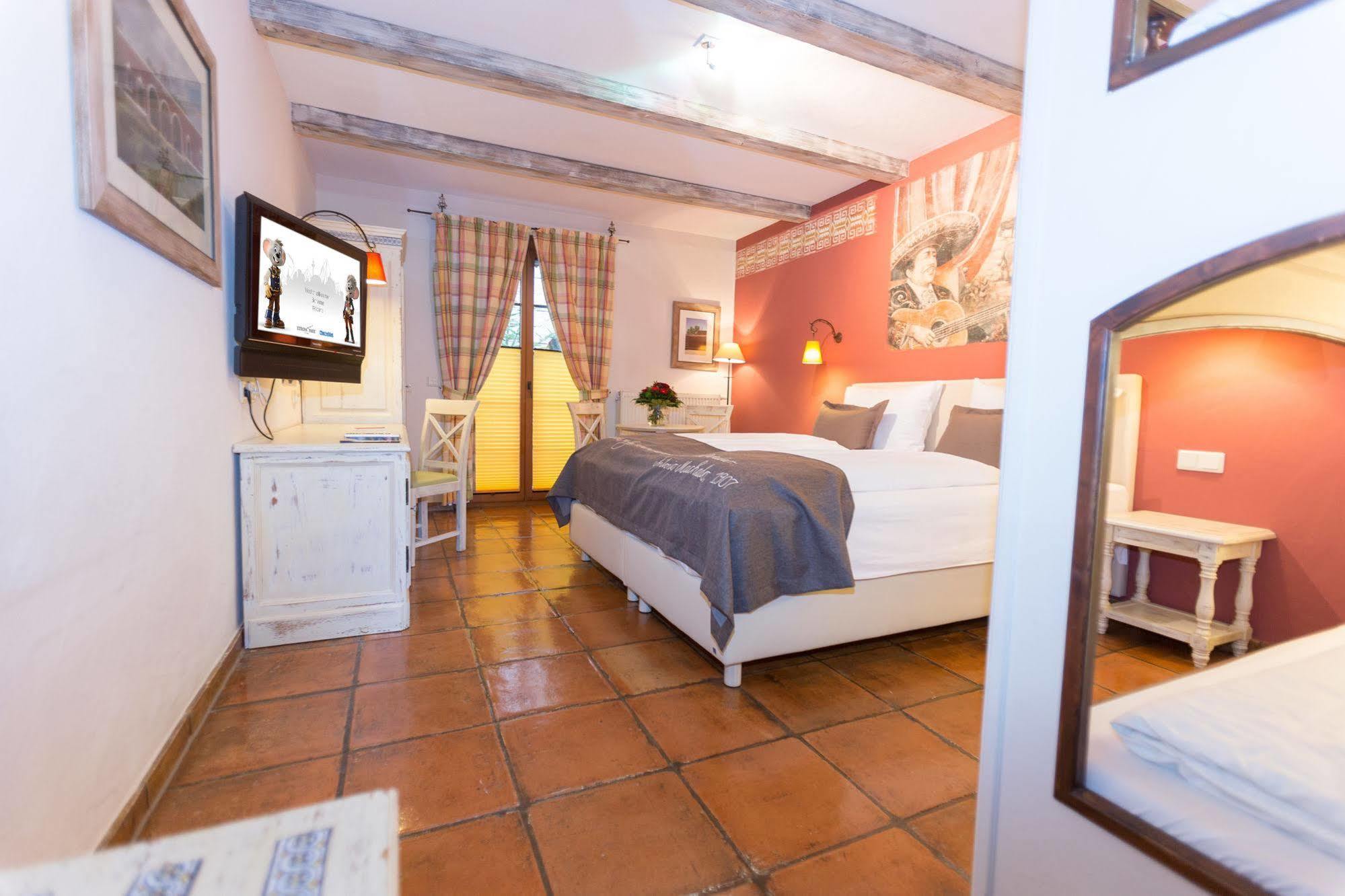 4-Sterne Erlebnishotel El Andaluz, Europa-Park Freizeitpark & Erlebnis-Resort Руст Экстерьер фото