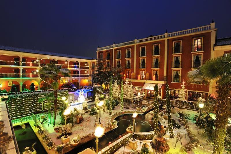 4-Sterne Erlebnishotel El Andaluz, Europa-Park Freizeitpark & Erlebnis-Resort Руст Экстерьер фото